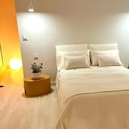 Esperanza Villa *